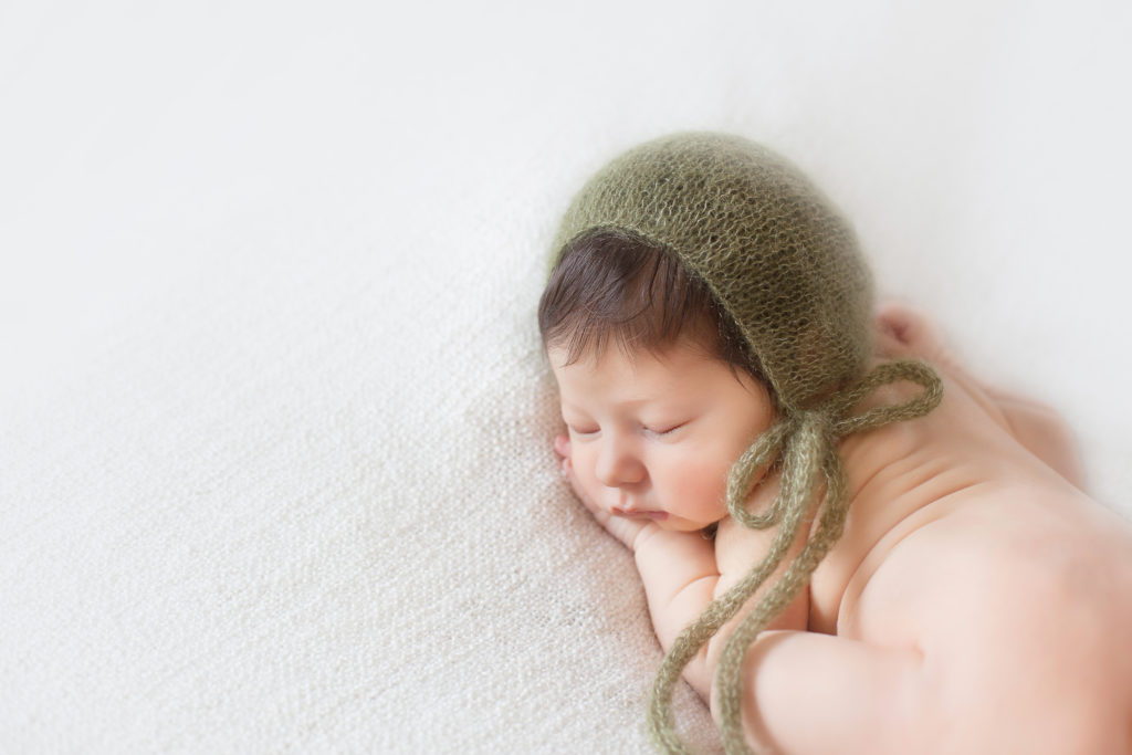 photographe-bebes-seances-sur-mesure-paris-basile-et-capucine